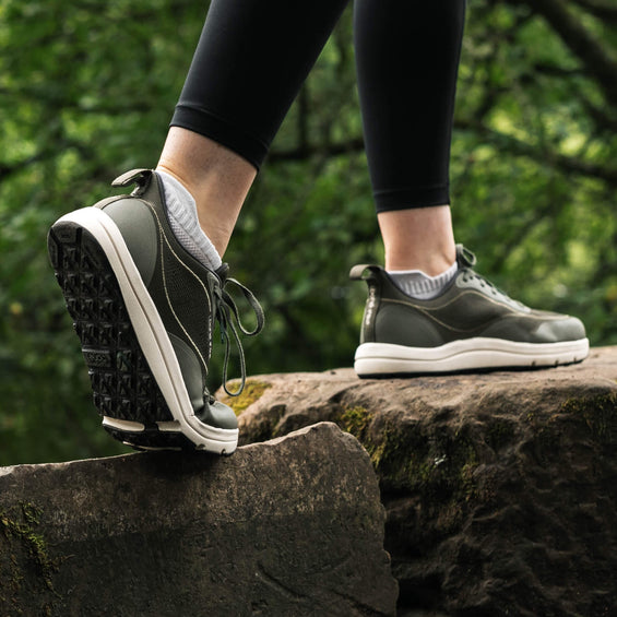 Revive Endurance Grounding Barefoot Shoe (Women's) - Forest