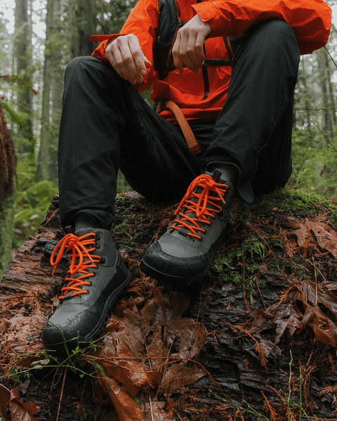 Bahé barefoot-style hiking boots