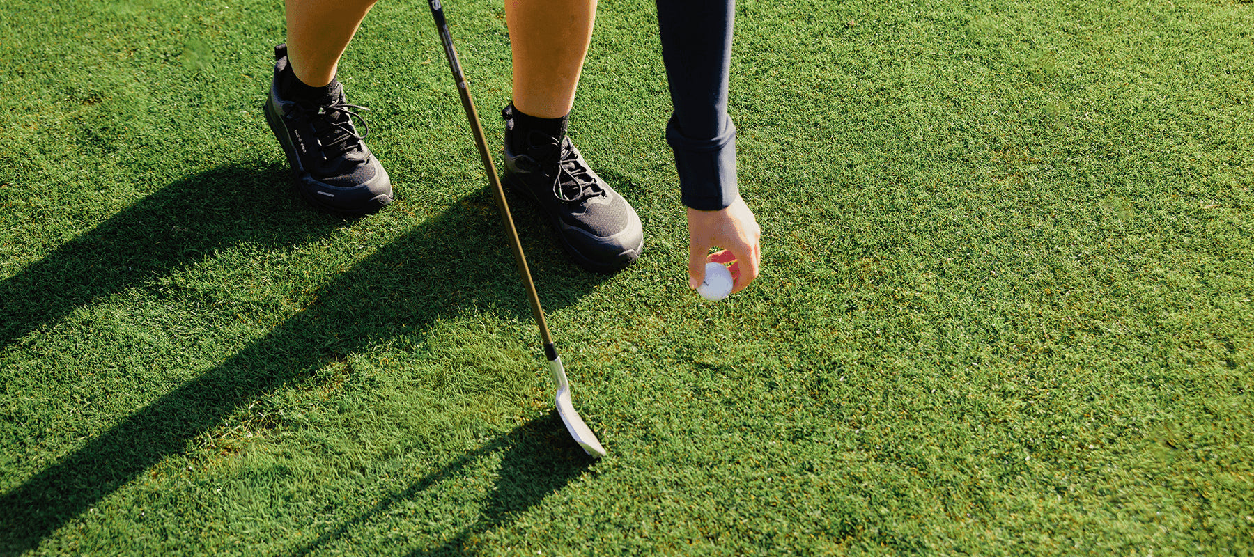 Waterproof, Barefoot-fit and Grounded - The Perfect Golf Shoes