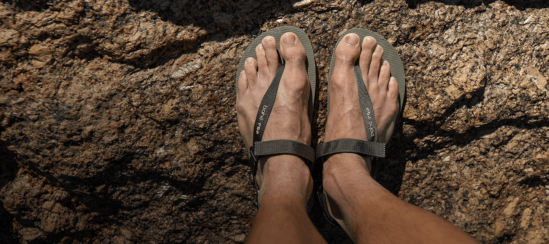 Bahé barefoot grounding sandals