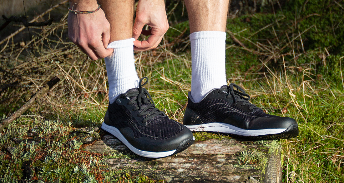 Shoes that ground you to online the earth