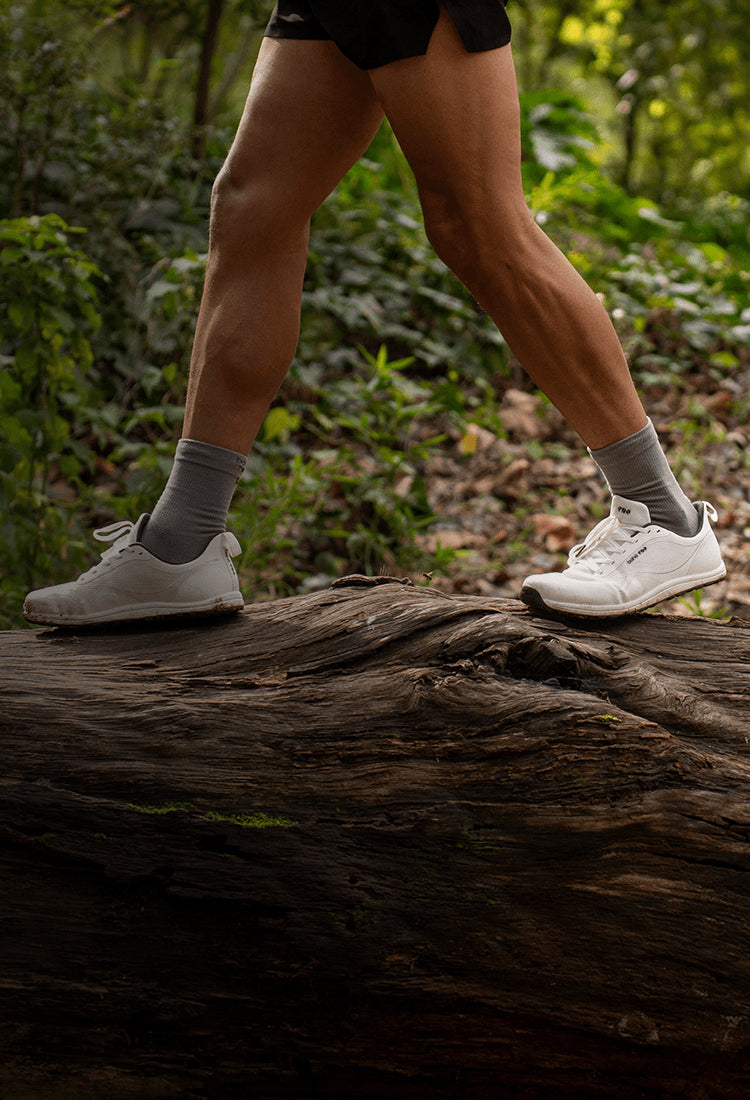 Bahé barefoot grounding shoes