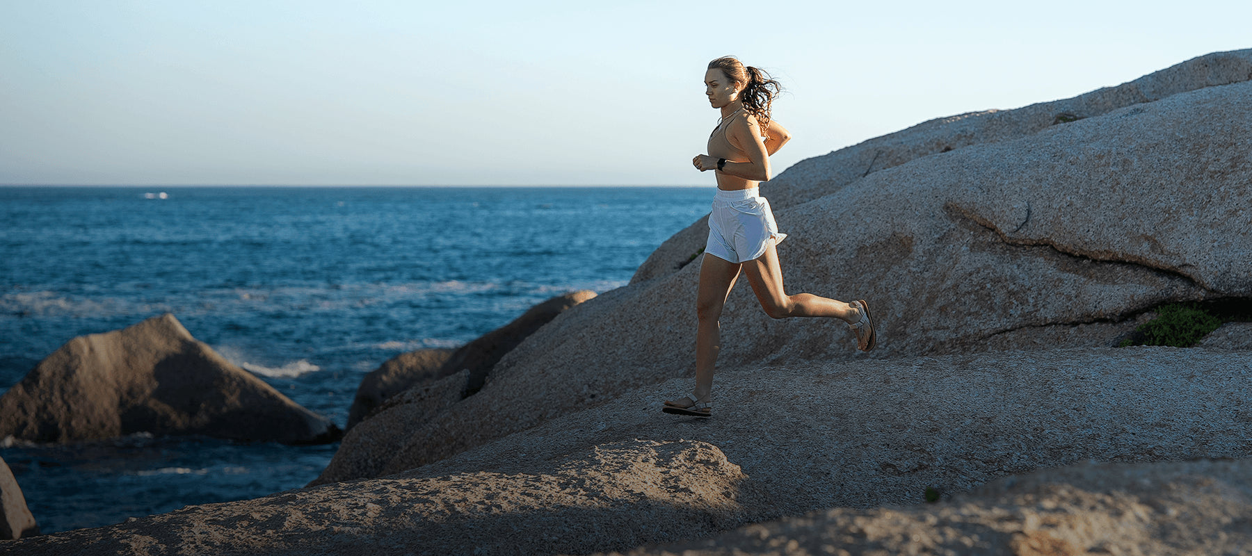 Bahé barefoot grounding sandals