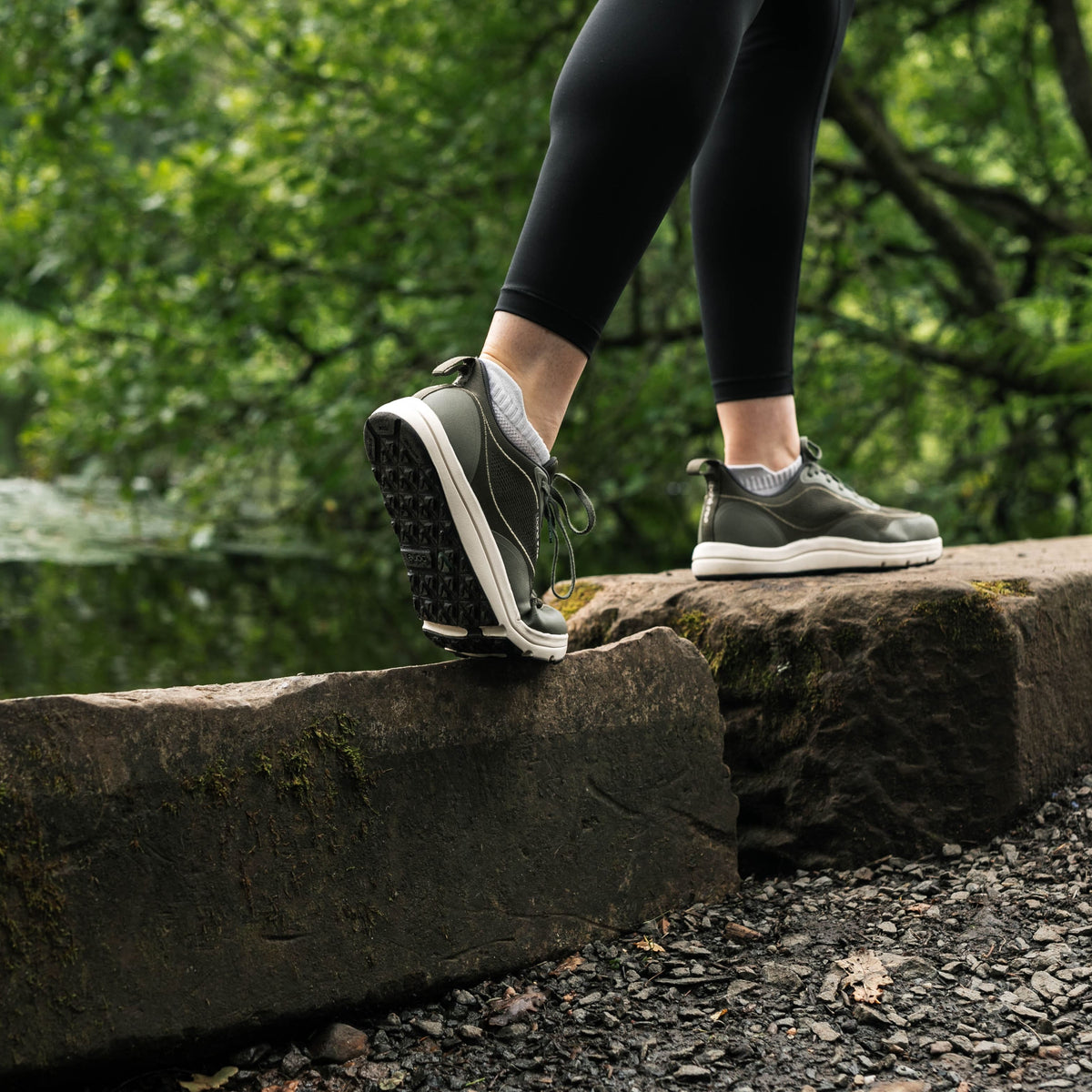 Revive Endurance Grounding Barefoot Shoe (Women's) - Forest