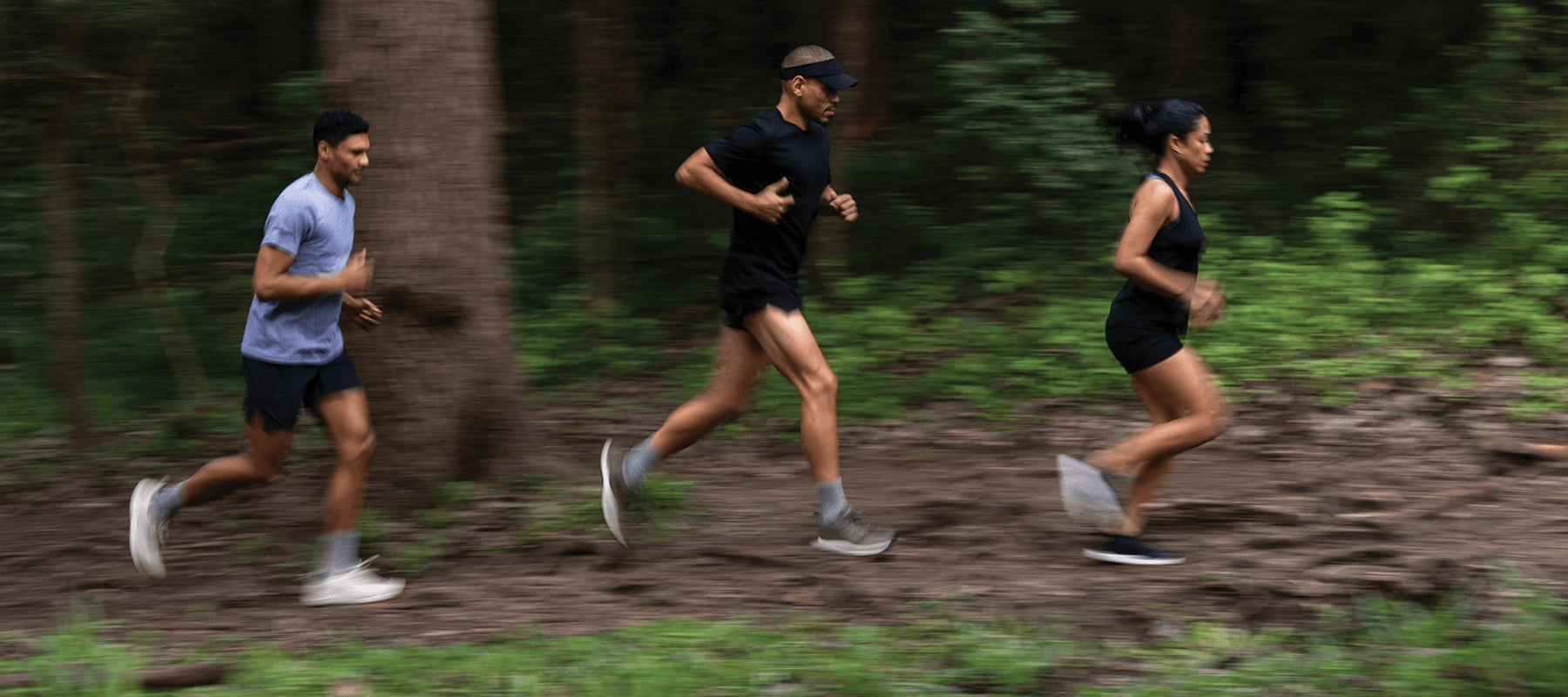 Man running in Bahé barefoot shoes